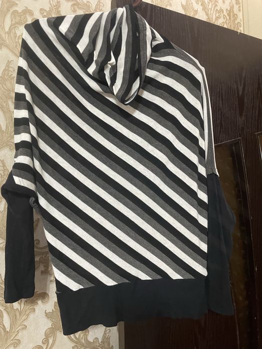 Женская кофта полувер ,в хорошем состоянии, цена договорная