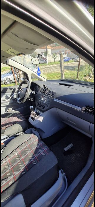 Dezmembrez ford focus c max 1,6 2007  dizel. Masina ie radiată