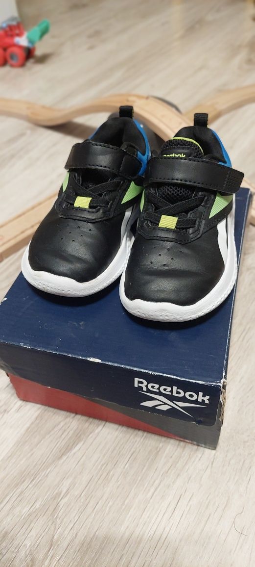 Детски маратонки reebok 22,5 р