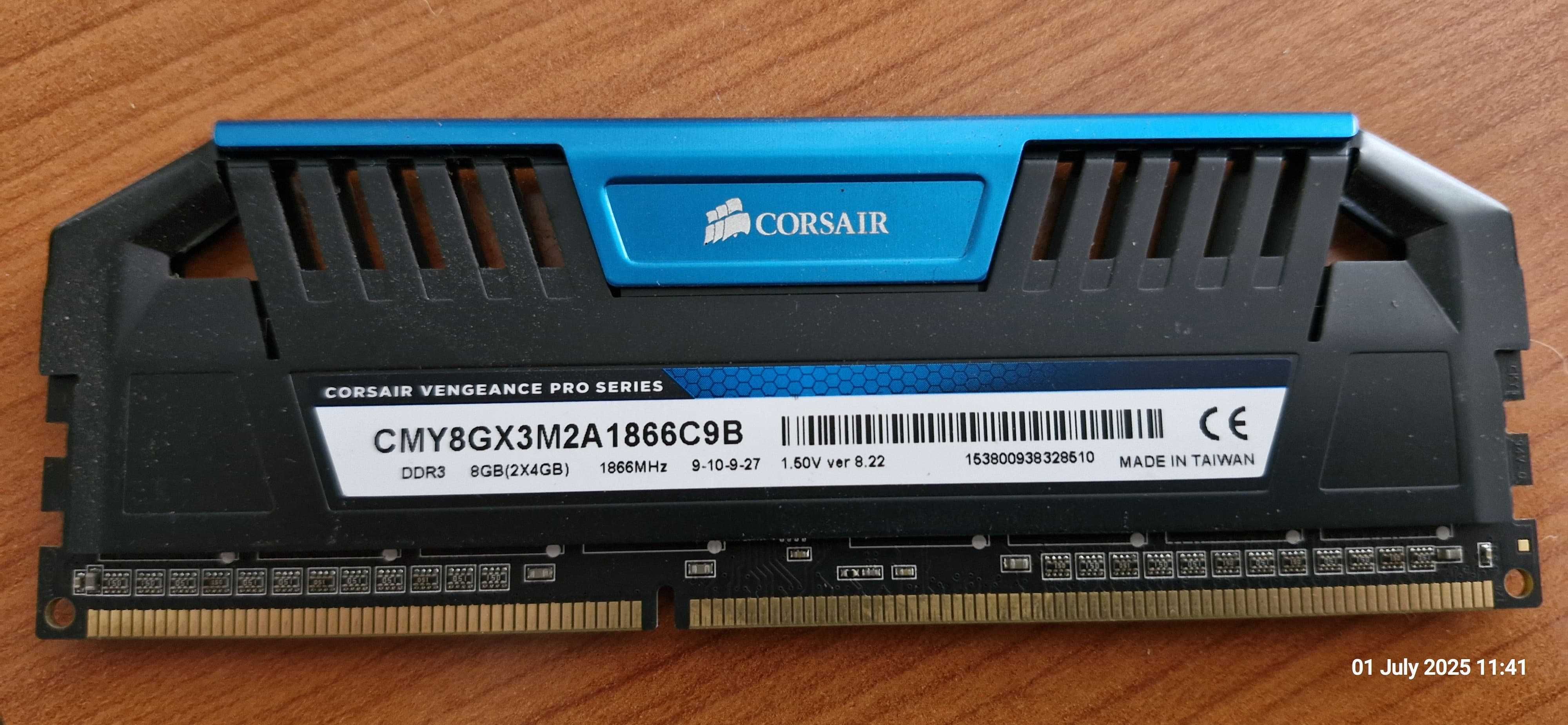 2 kituri RAM Corsair Vengeance Pro DDR3 8GB (2x4GB) 1866MHz