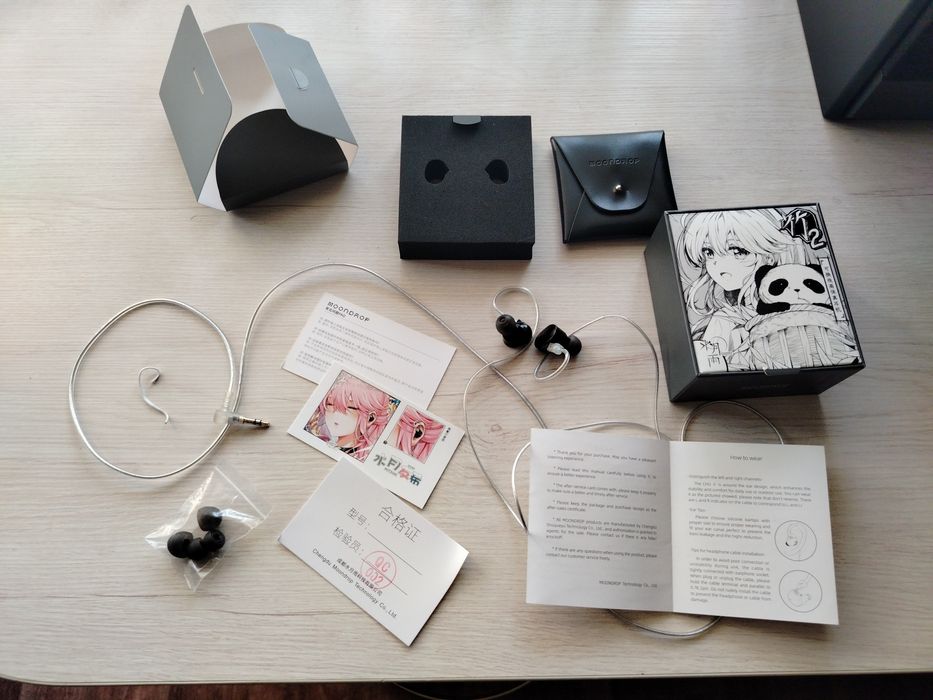 Высококачественные наушники moondrop