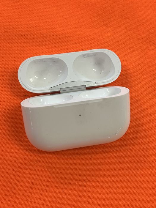 Кейс Airpods 2 Pro оригинал
