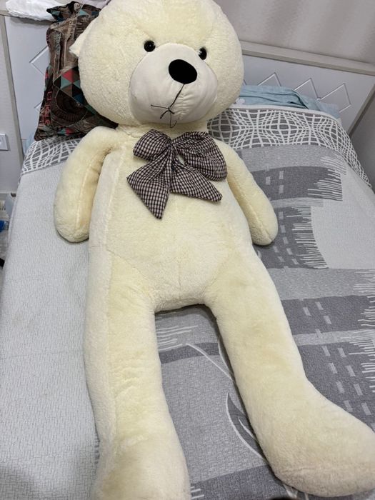 Продам плюшевого медведя