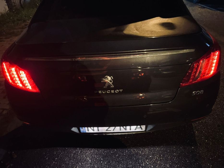 Stop Peugeot 508 repar