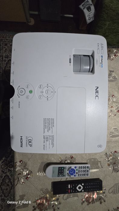 NEC PE401H FULL HD 3D Професионален прожектор