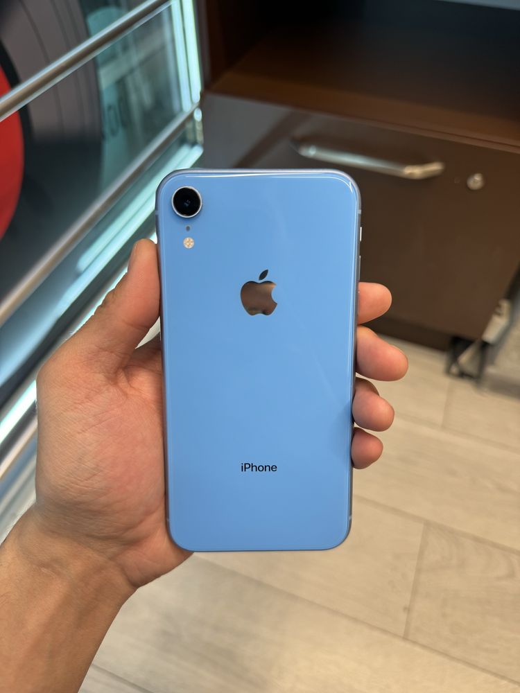 Iphone XR 64gb синий цвет