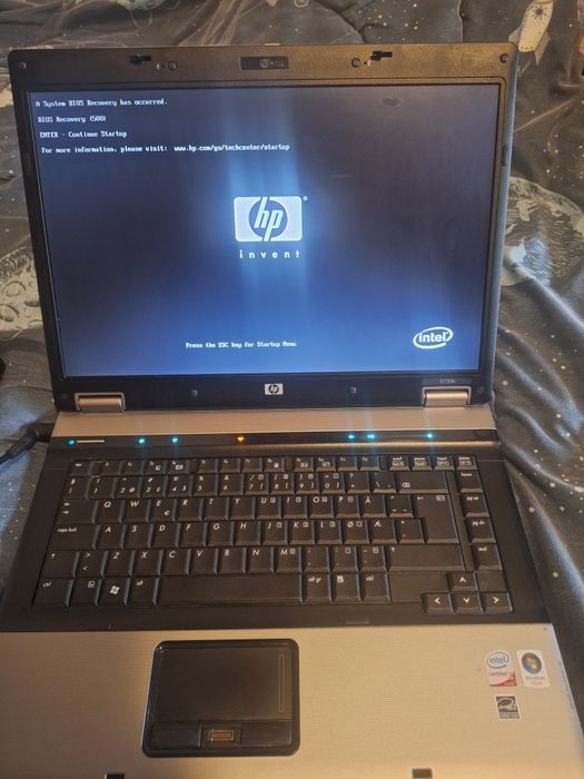 Vând leptop pentru piese/Schimb