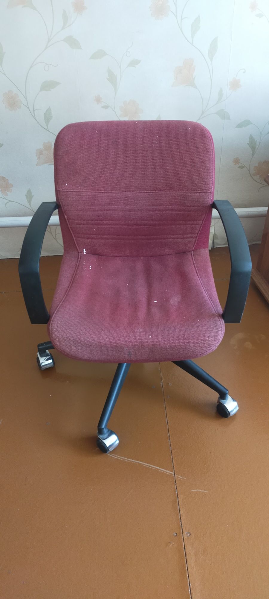Продам компьютерное кресло рабочее