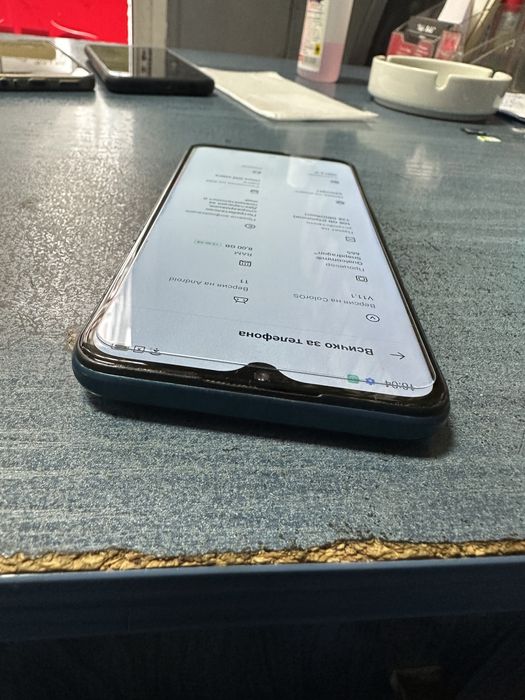 Oppo A9 2020 8+3/128 - отличен