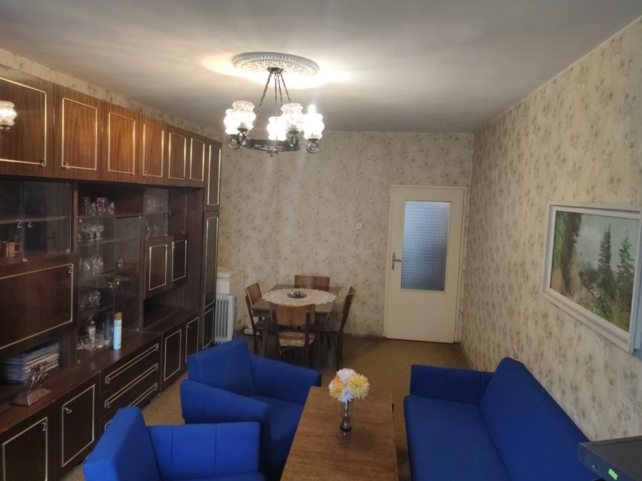 Продава се Четиристаен апартамент в Търговище, Център - 110 кв.м за 877 €/кв.м - Снимка #5