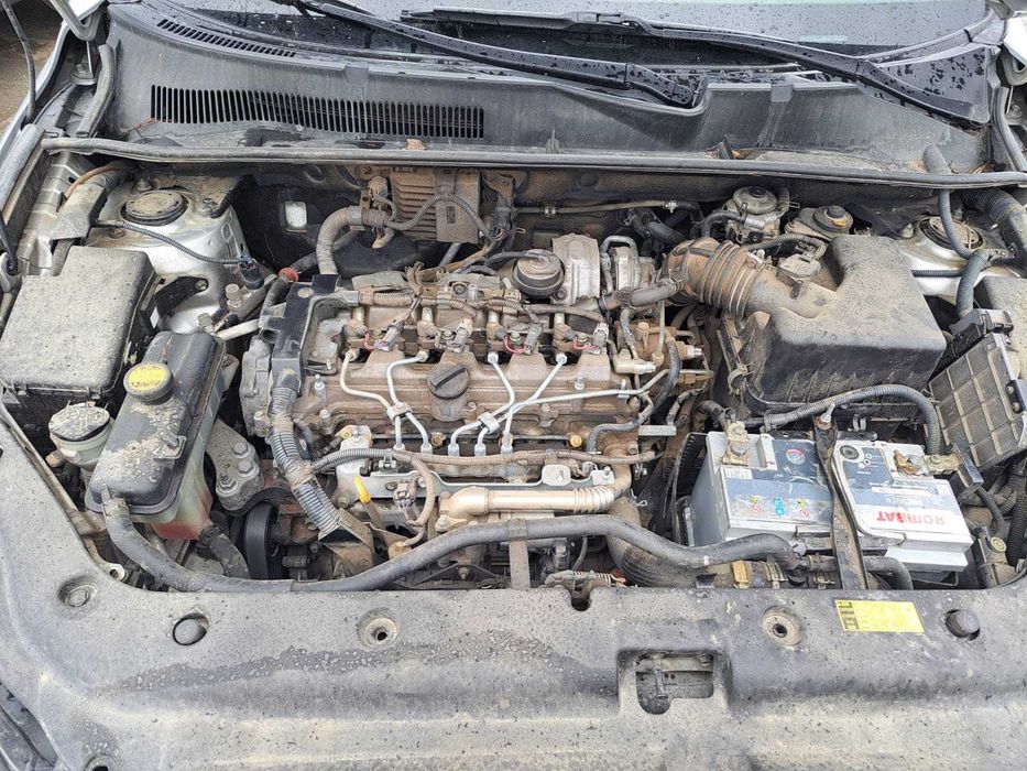 Dezmembrez Toyota RAV 4 2.2 D 2Ad 177 Cai tractiune integrala 2007