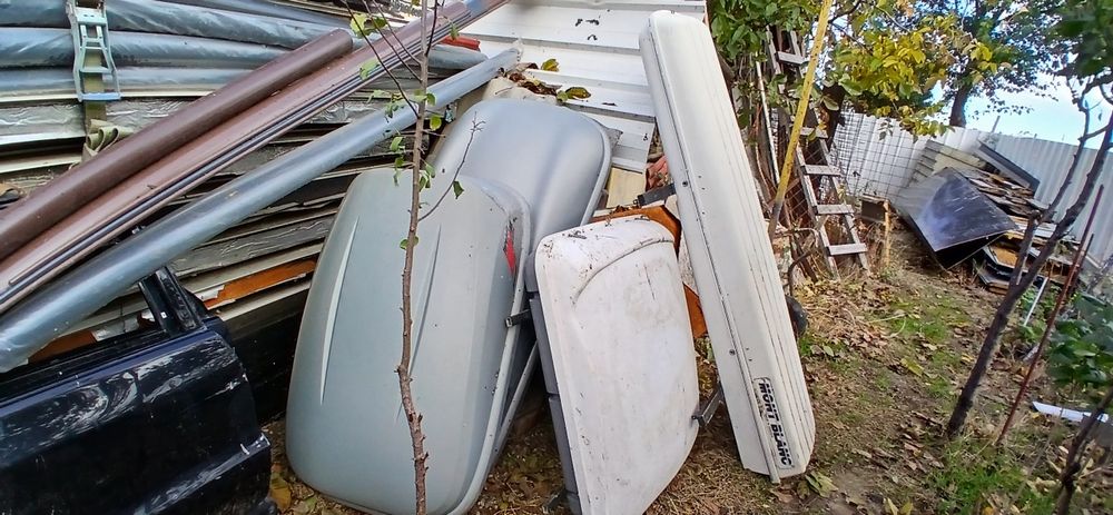 Vând cutii portbagaj