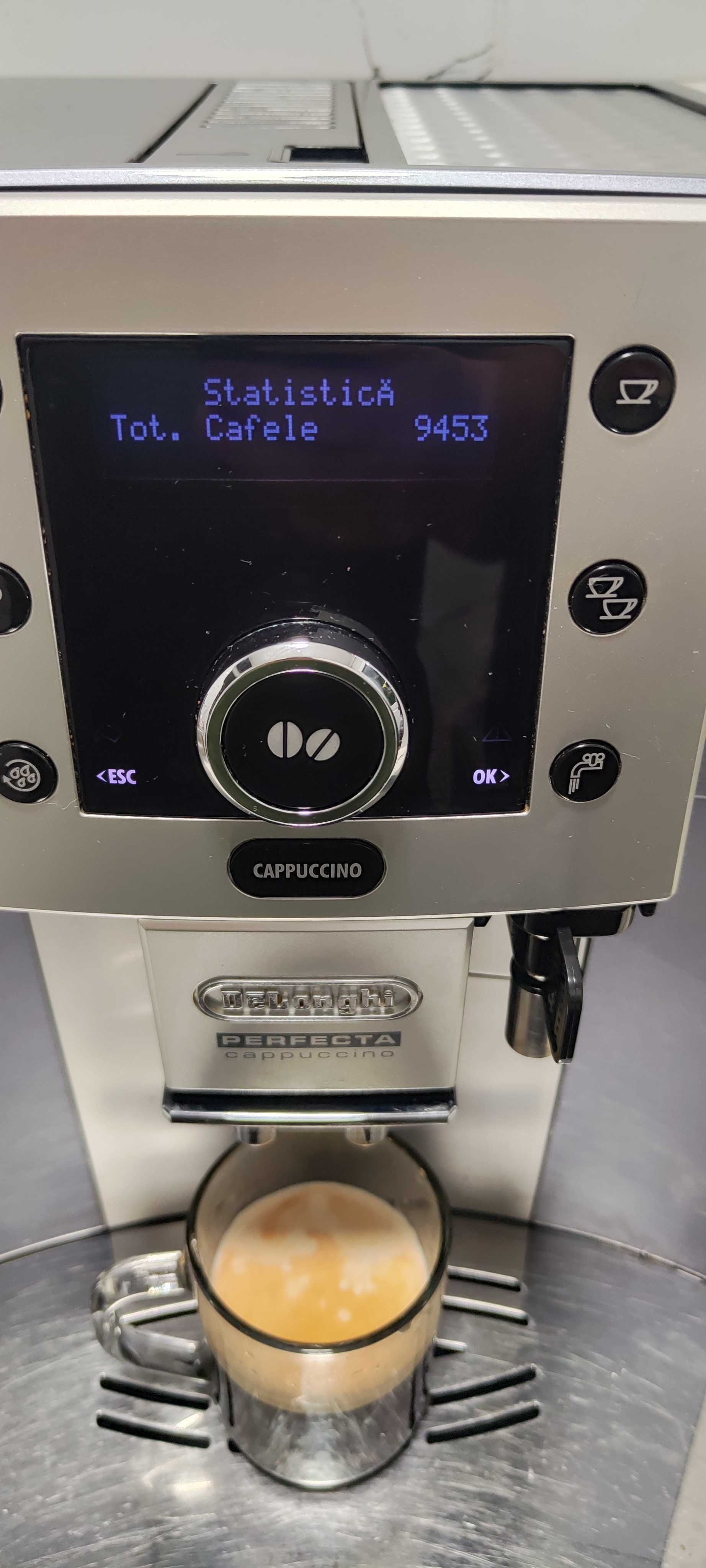 Espressor Automat DeLonghi ESAM 5500.M Aparat cu Cafea Boabe
