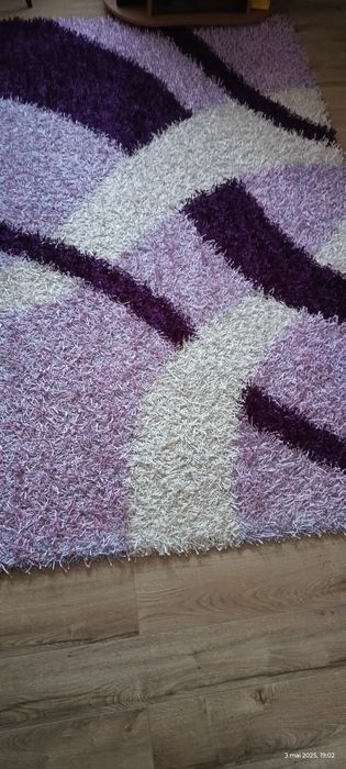 Covor 250X157 cm in stare foarte bună, preț  230 lei.