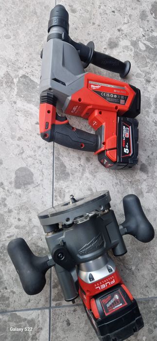 Milwaukee rotopercutor,freza pe acumulator