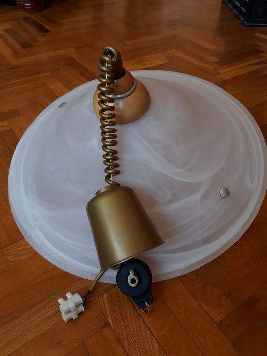 Lampă din sticlă cu lemn!