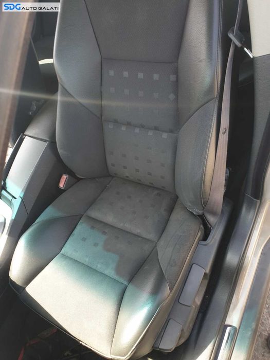 Scaun Sofer Stanga Fata Semi Piele cu Incalzire Volvo S60 2000 - 2009