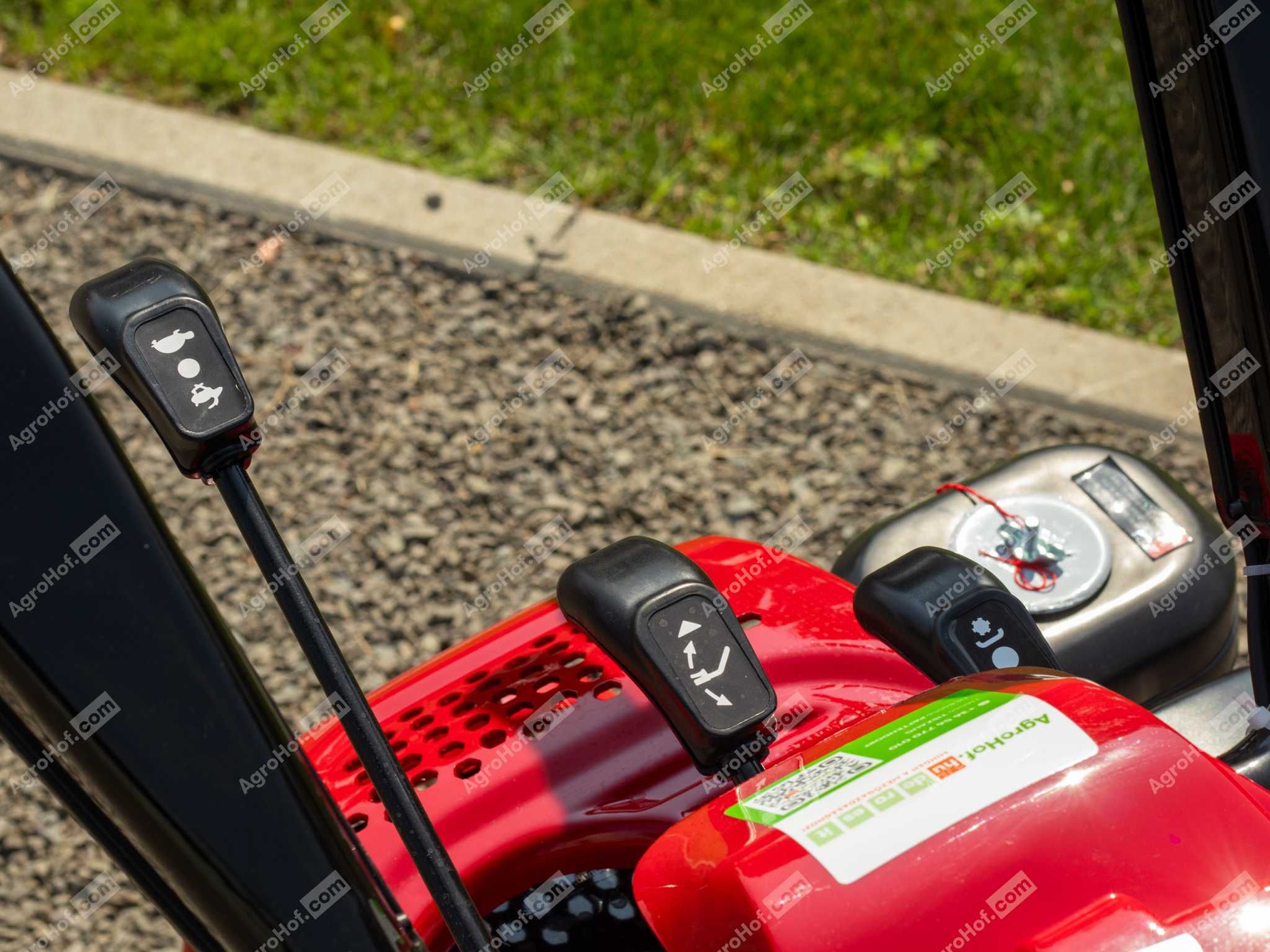 Tractor pe două roți cu 15 CP / Jansen MGT-600E