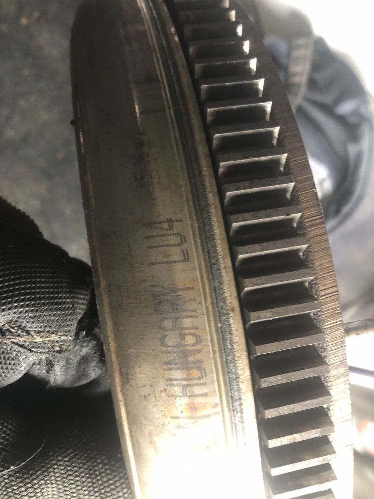 Ambreiaj Volanta masa dubla placa disc Vw Passat B8 2.0 tdi 04L105286L