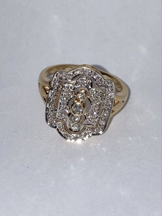 Inel vintage aur 18kt.cu diamante 0.25ct