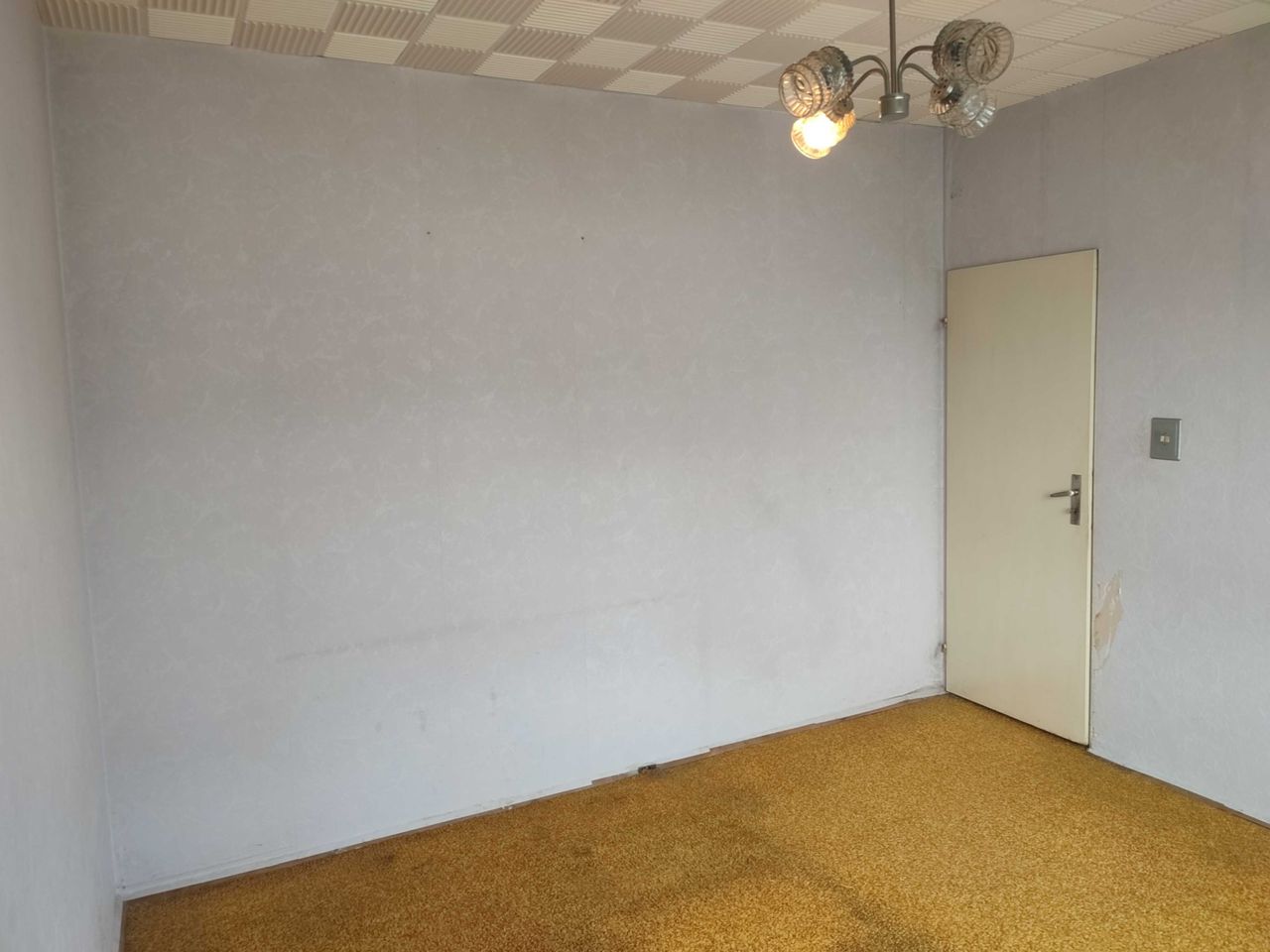 Продава се Тристаен апартамент в Търговище, Запад 2 - 76 кв.м за 873 €/кв.м - Снимка #9