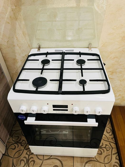 Продам газ плиту срочно