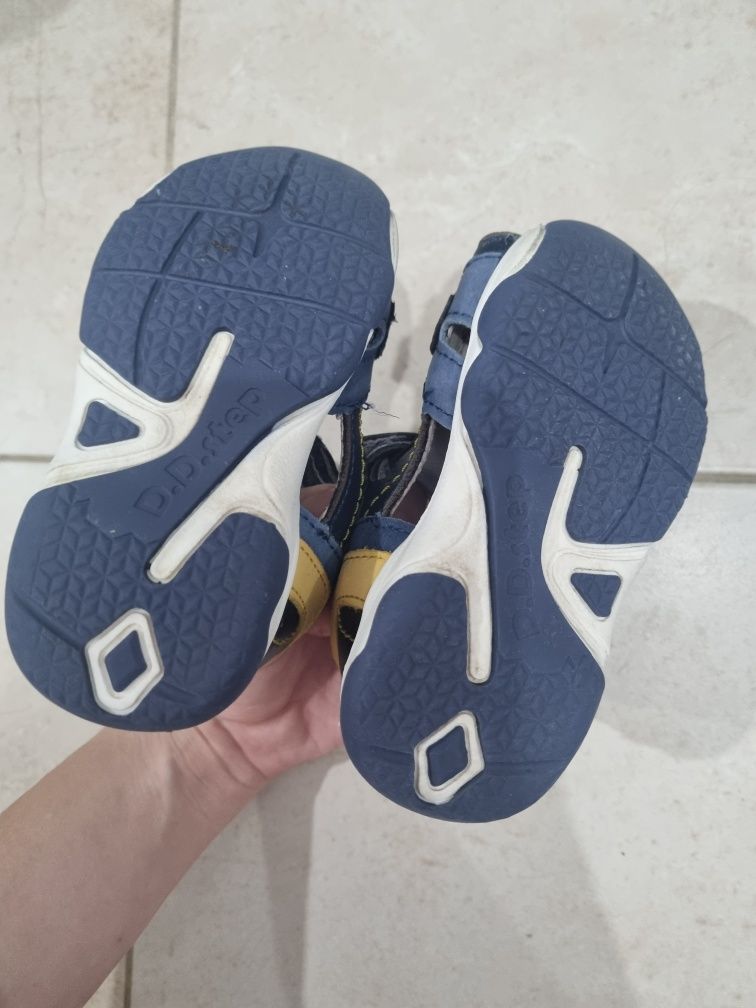 Sandale D D Step marimea 22