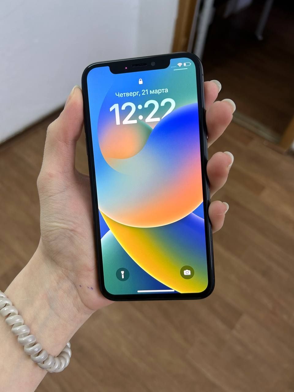 Продам iphone x 64 gb