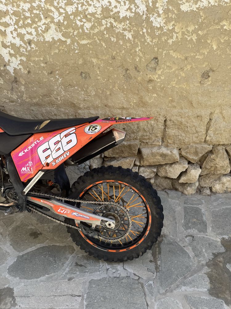 Продавам КТМ 250 sx-f 2010г  СПЕШНО !!!