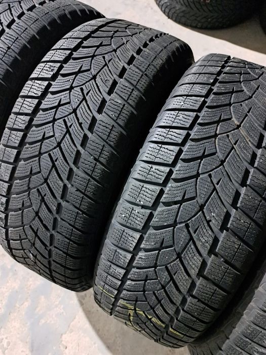 4 anvelope iarnă 235 60 r17 Goodyear