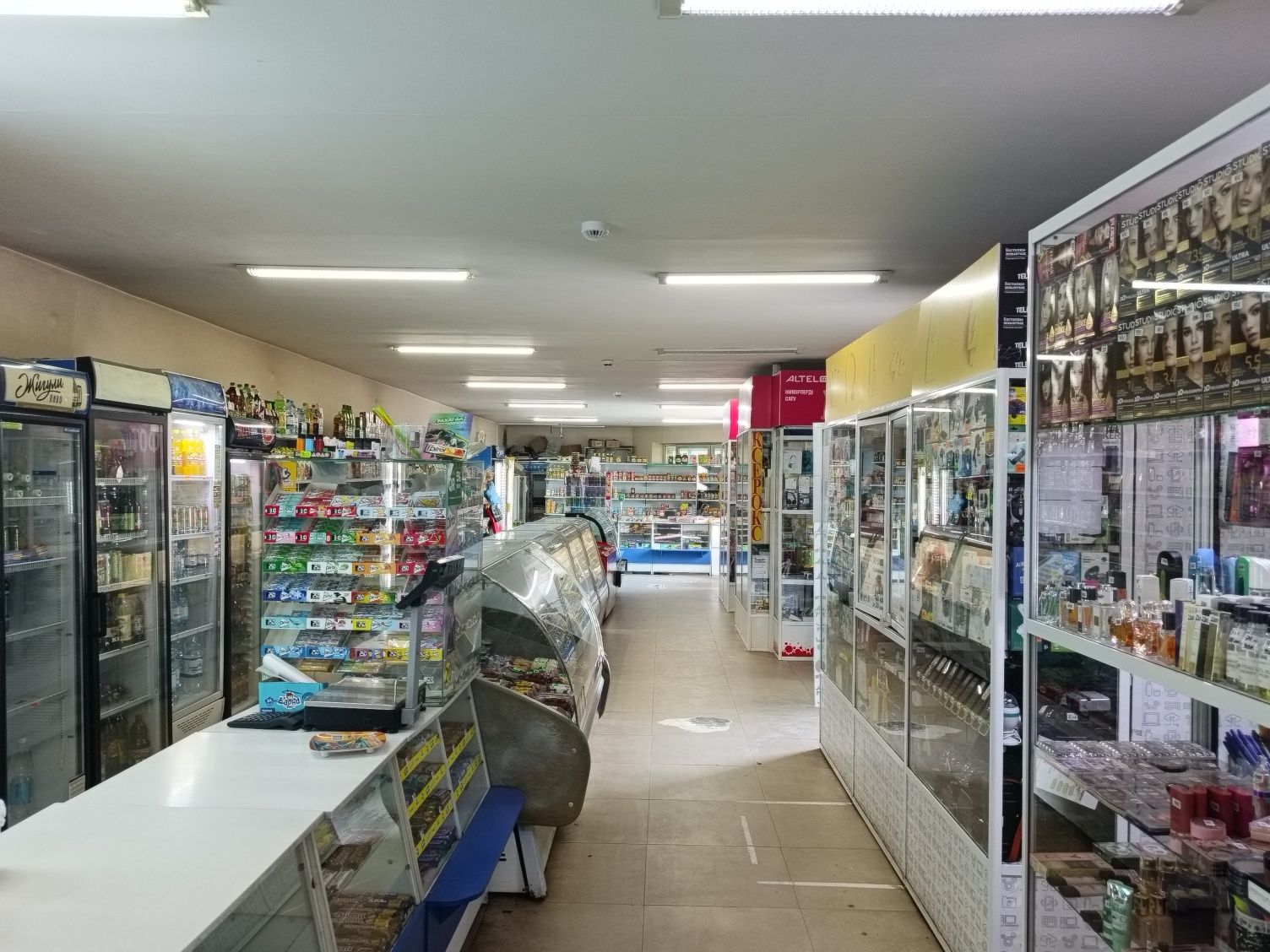 Продам магазин, торговый дом  LM. пр Абая 21/1.