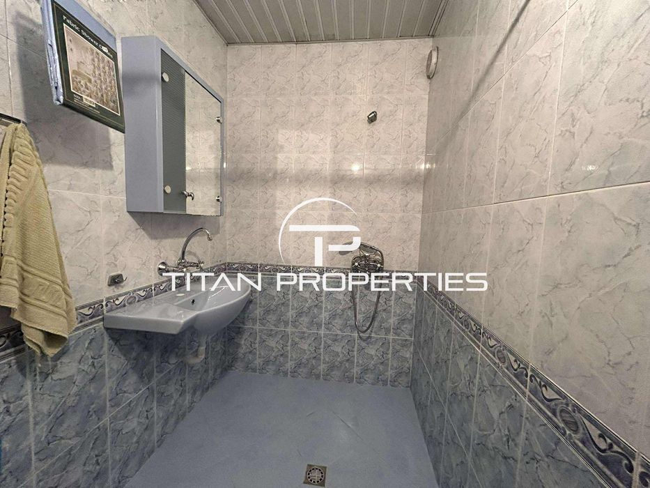 Двустаен апартамент, под наем, Център