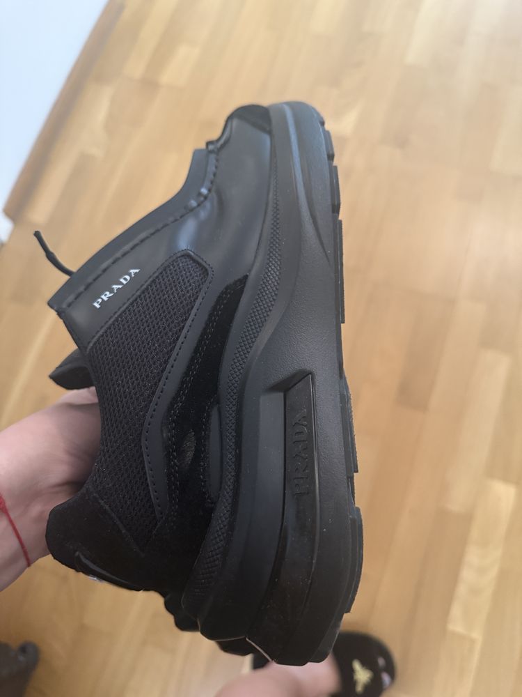 Prada - adidasi (system sneakers)