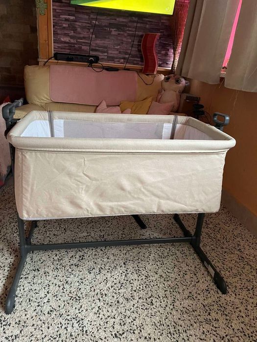 Креватче, next to me chipolino