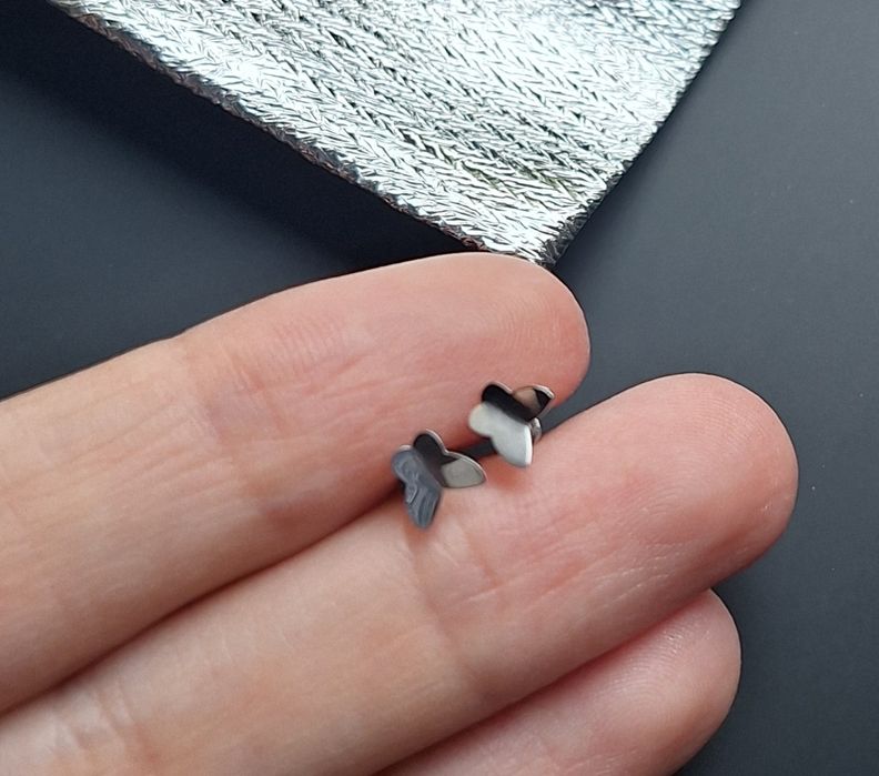 Обеци от медицинска стомана