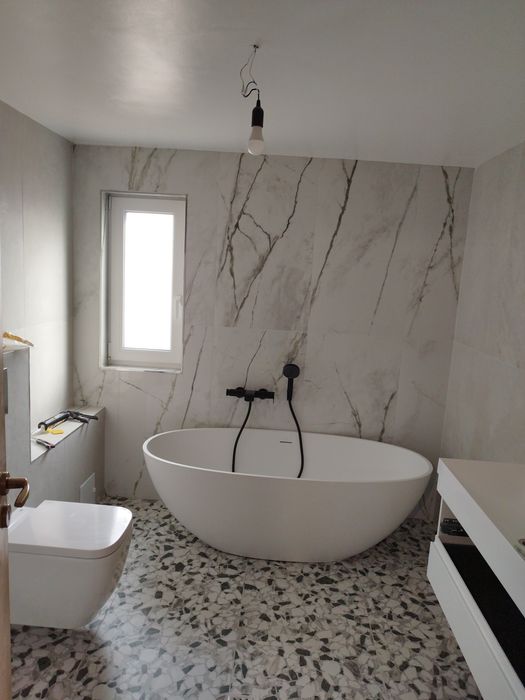 Amenajări interioare și exterioare