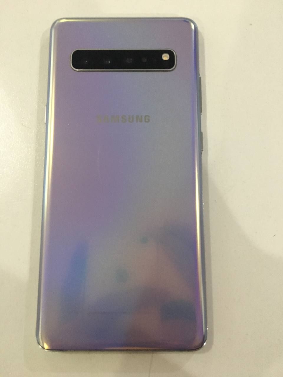 Samsung S10 5G в хорошем состоянии