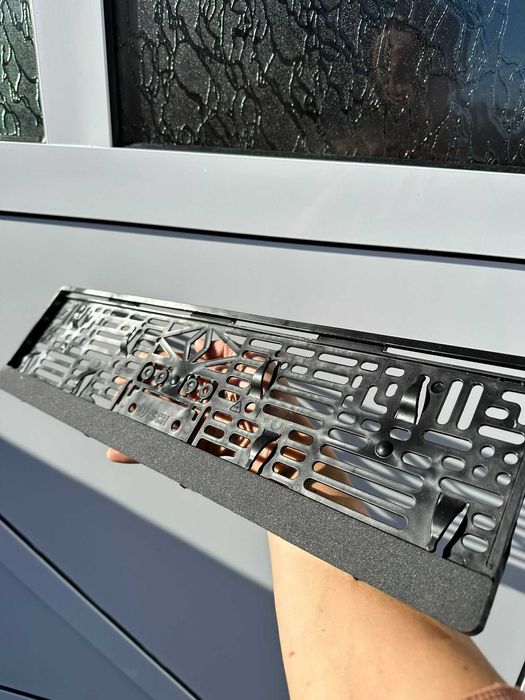 Комплект подложки/рамки за регистрационни номера  2 бр