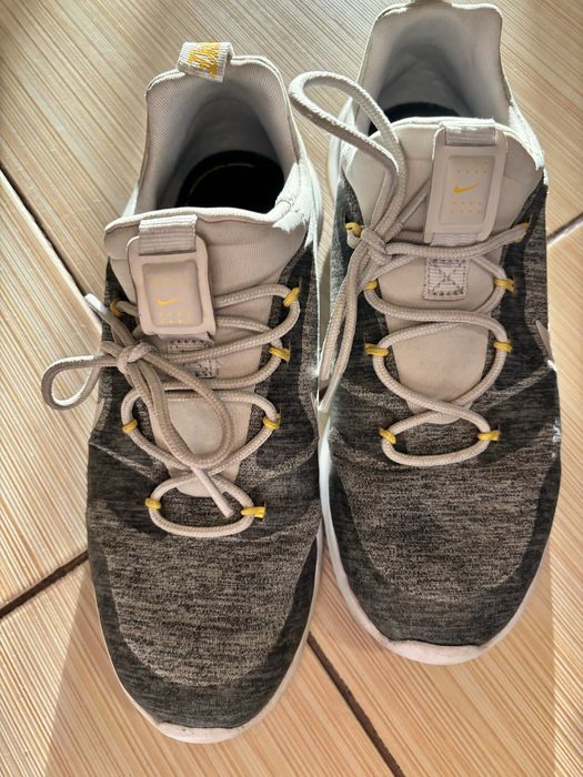 Adidasi Nike dama 36,5