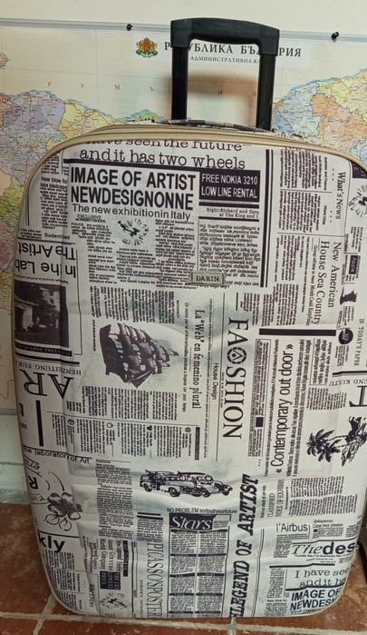 Куфар голям с дръжка на колела