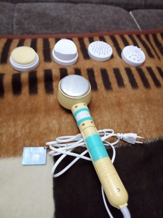 Массажёр электрический с насадками