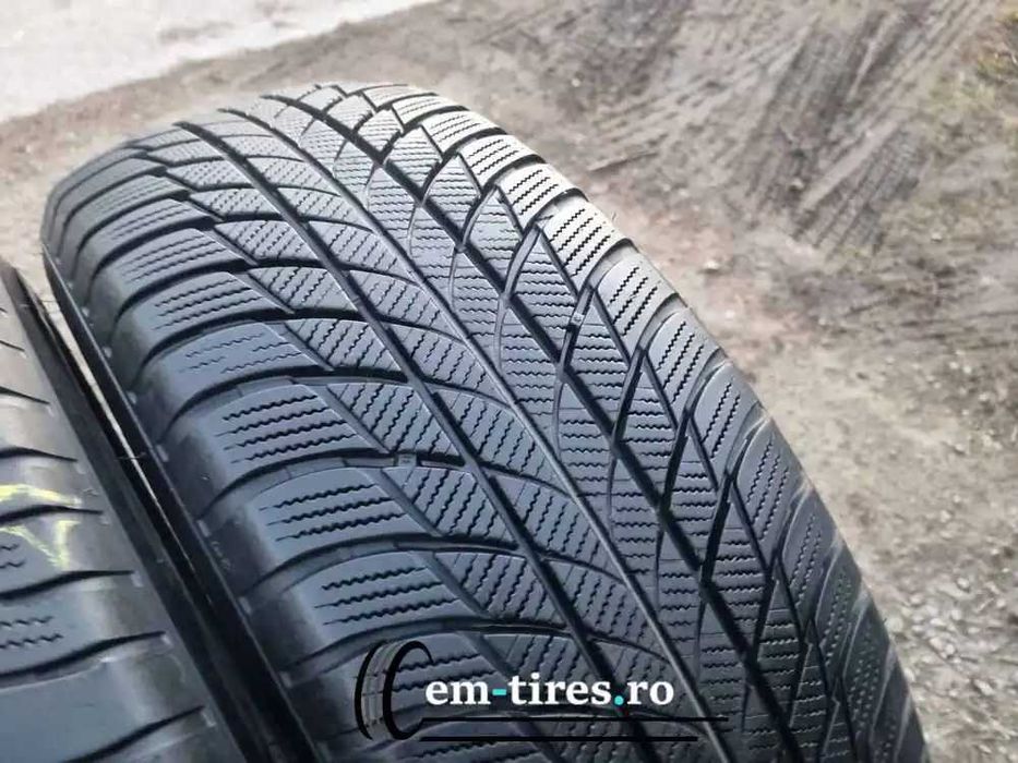 SET 2 Anvelope Iarna 225/60 R18 BRIDGESTONE Blizzak LM001 RSC Runflat