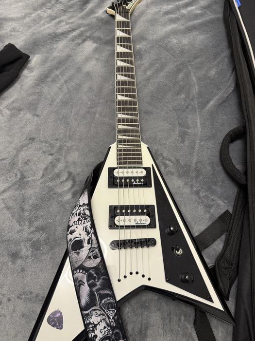 Chitara electrica - Jackson Rhoades JS32T