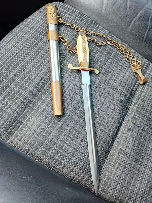 Офицерски кортик