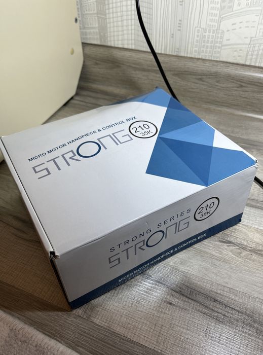 STRONG 210, аппарат для маникюра, наращивания ногтей и педикюра