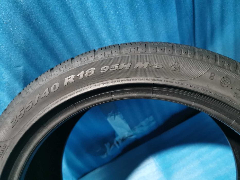 225 45 18 - 255 40 18 pirelli runflat m+s 4 buc