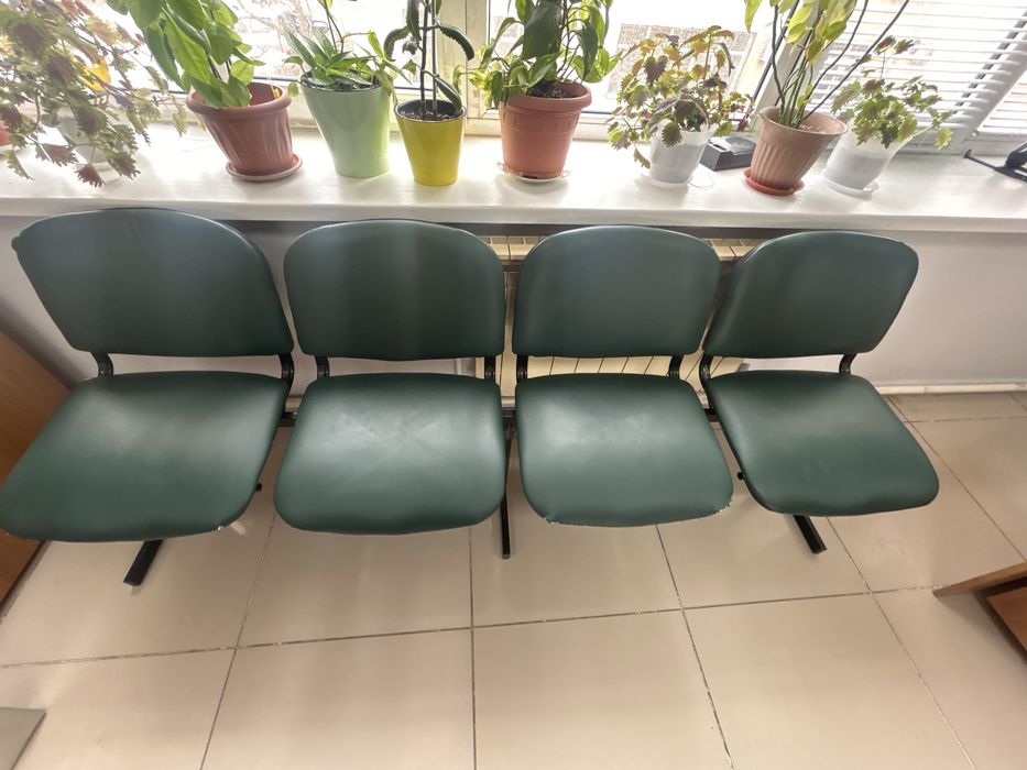 Стулья офисные, скамья офисные