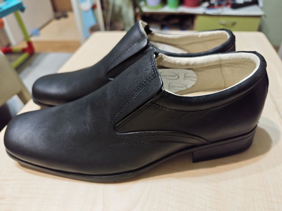 Официални обувки