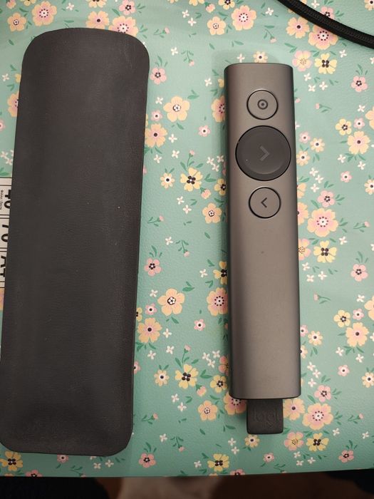 Logitech Spotlight Plus електронна показалка