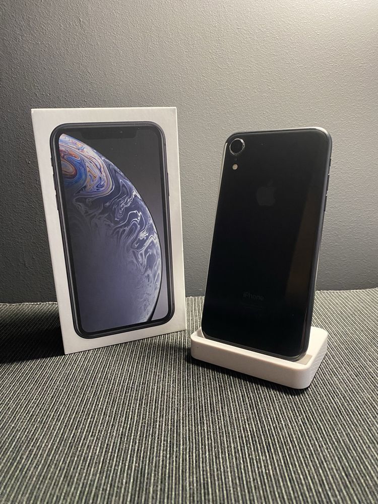 iPhone XR Space Gray 64GB - отличен
